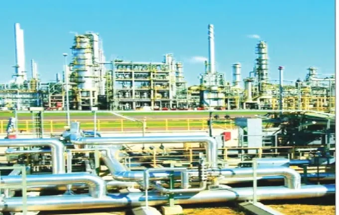 Dangote Refinery to End Fuel Scarcity, Boost Nigeria’s Economy